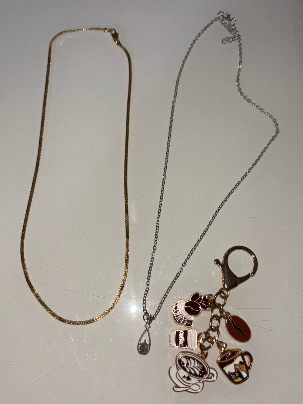 Necklace/ Chain & Keychain Bundle - Picture 3 of 3